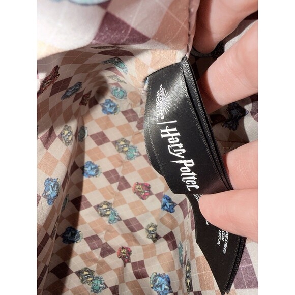 Harry Potter Hogwarts  Convertible Backpack & Tote Crossbody Bag Loungefly - Picture 16 of 16